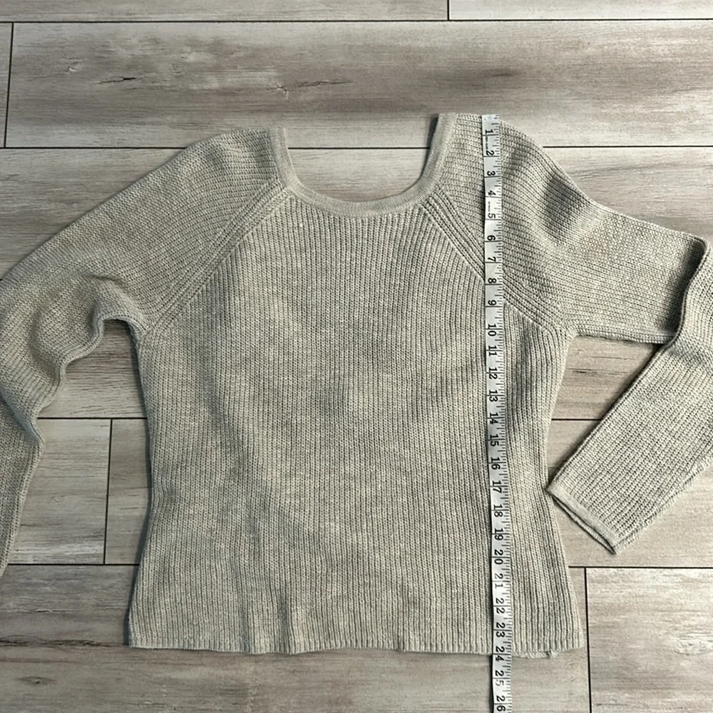 Aerie open back knit Sweater beige size medium NWT